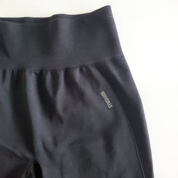 Gymshark Flex Cycling Shorts in Black/Charcoal - Picture 8 of 11